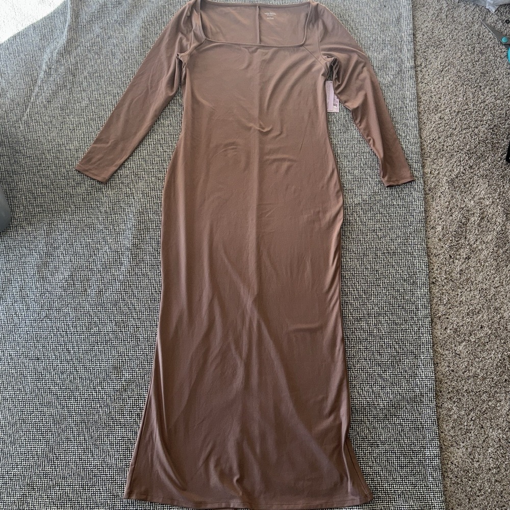NEW Fitted Dark Tan Dress - Size Large